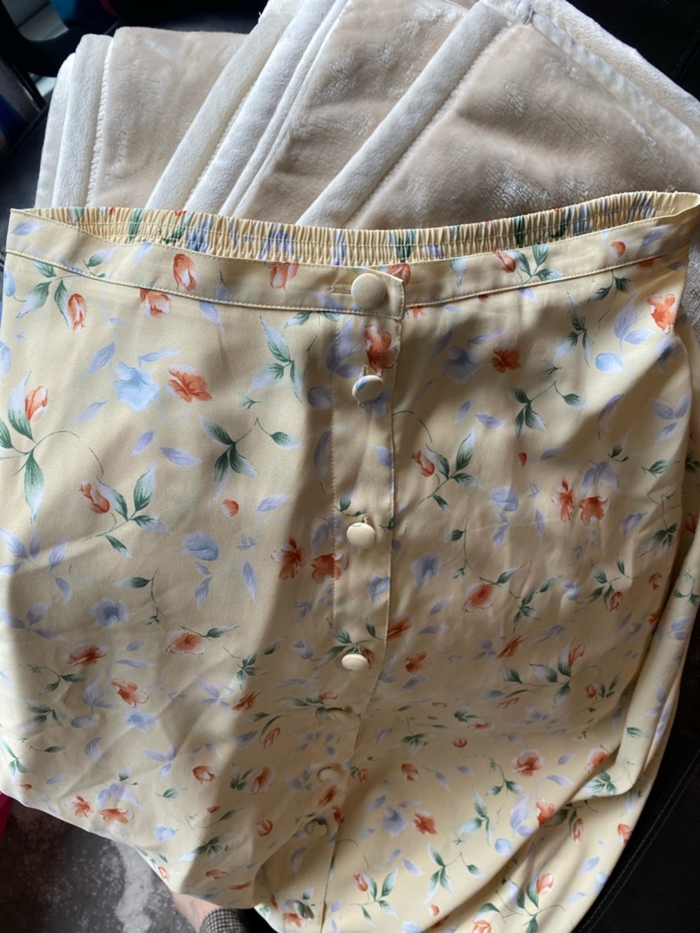 Sears Pale Yellow Floral Button-Front A-Line Skirt - Picture 4 of 4